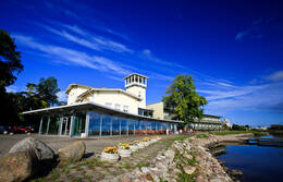 promenaadi hotell 9